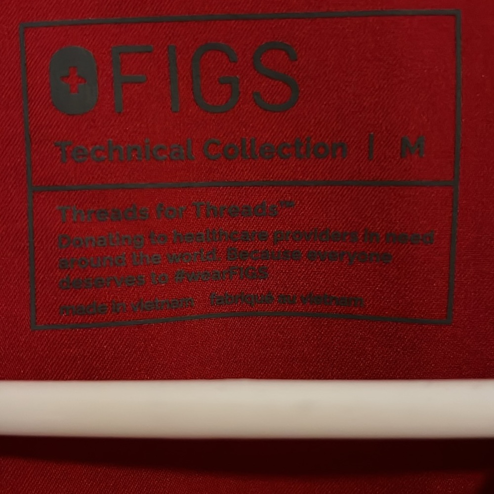 Figs Scrub Top - Picture 3 of 4